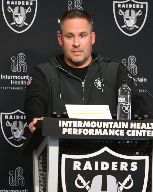 Josh McDaniels-9